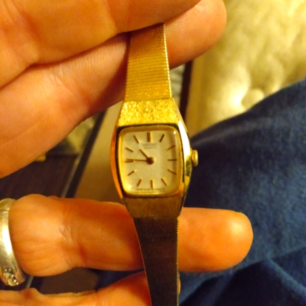 Women's Gold Seiko Watch